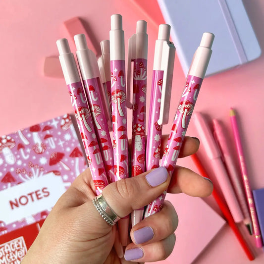 Stacey McEvoy Caunt | Pen